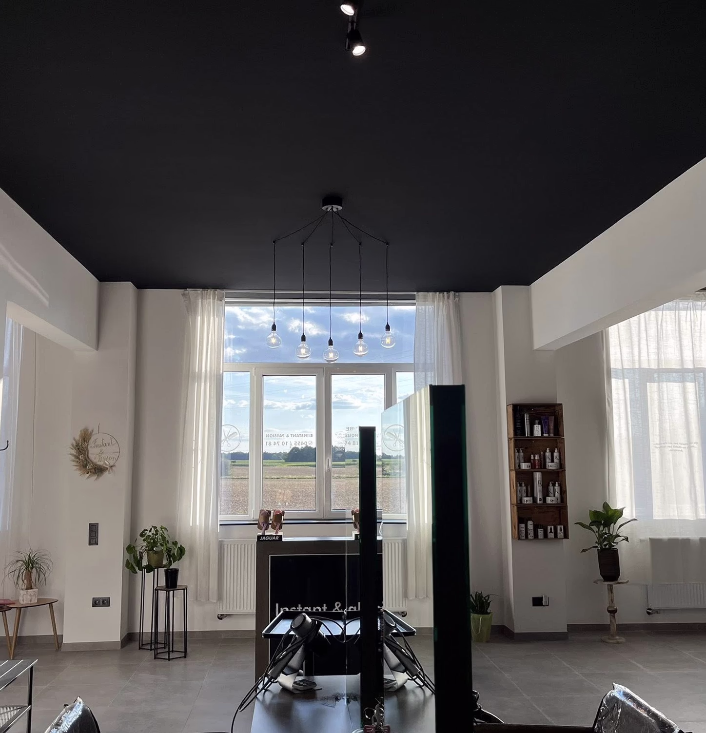 Peinture intérieure plafond noir par Original Painting